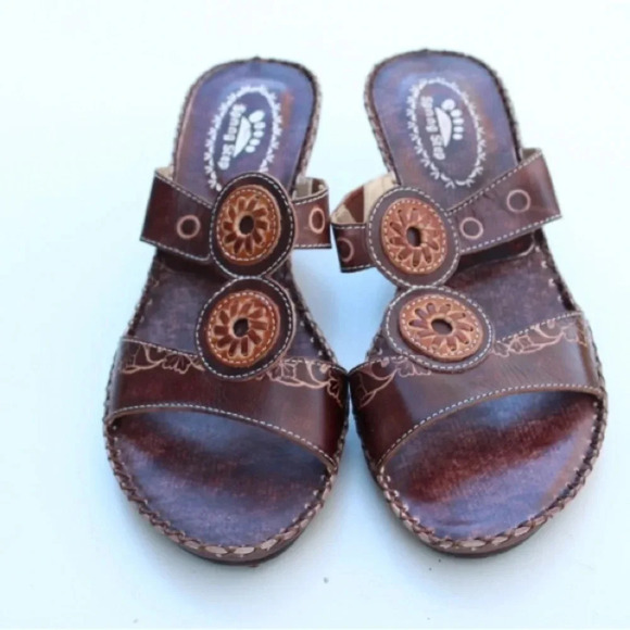 Spring Step sandals - Picture 2 of 12